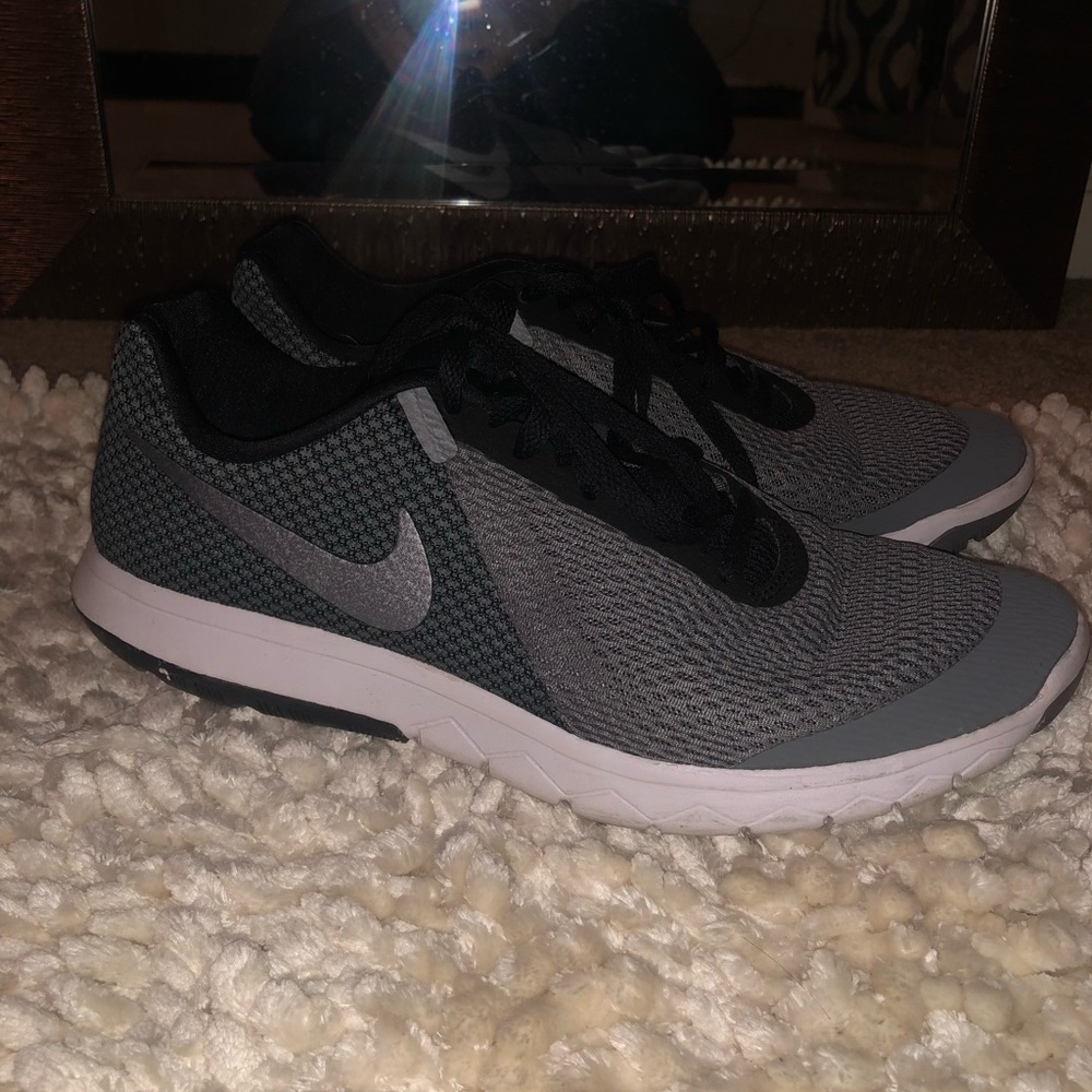 Women’s size 9.5 Nike shoes